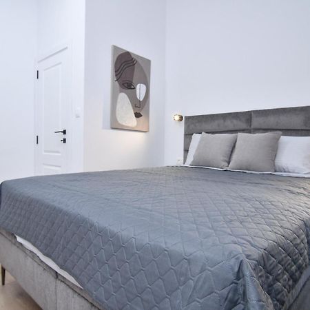 Apartments Sisevic بودفا المظهر الخارجي الصورة