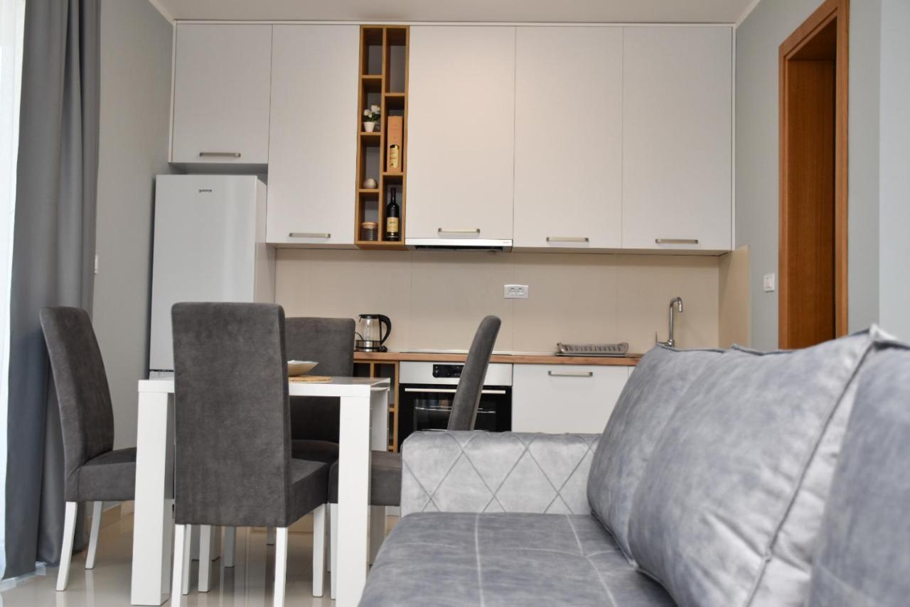 Apartments Sisevic بودفا المظهر الخارجي الصورة