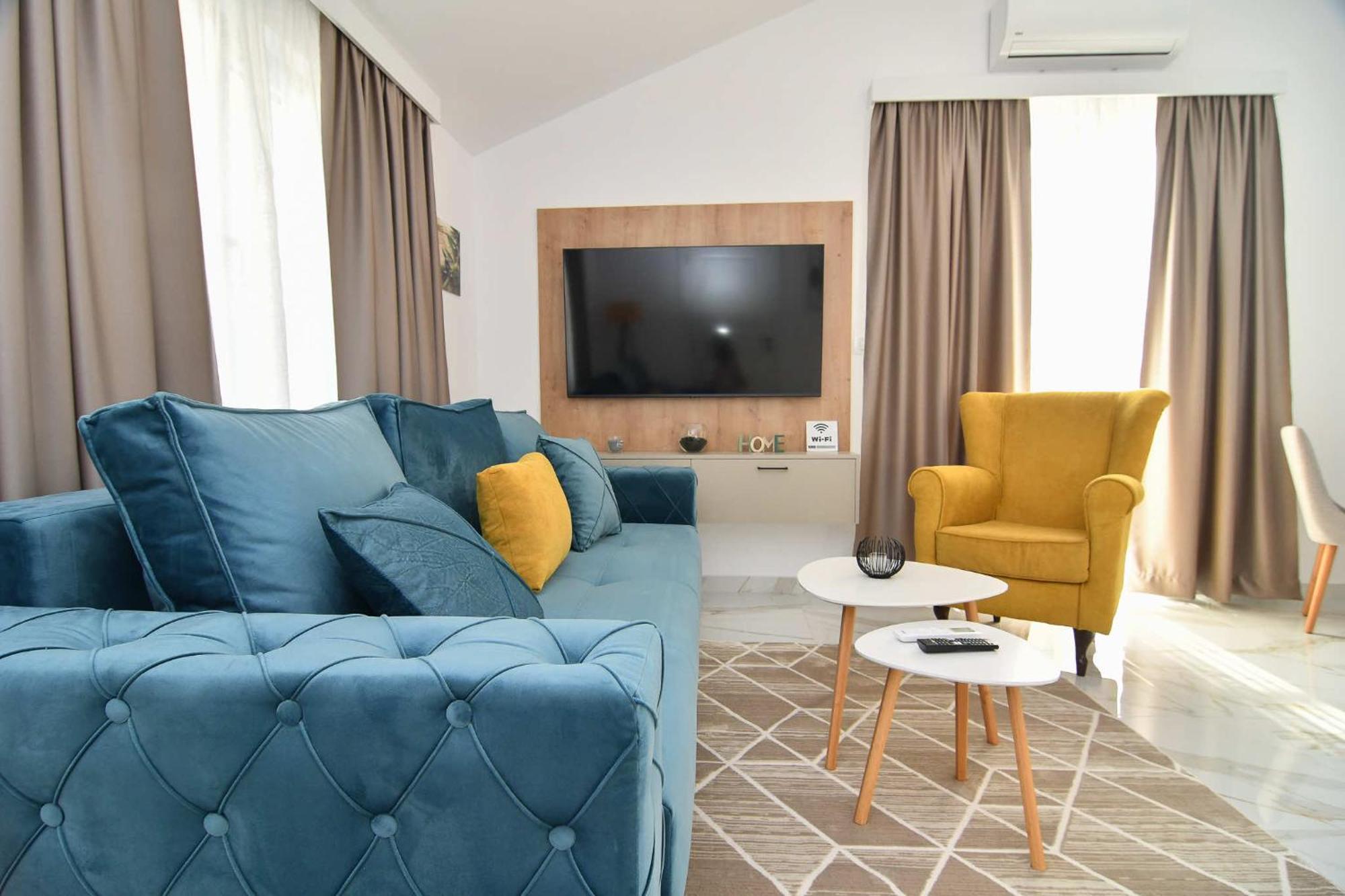 Apartments Sisevic بودفا المظهر الخارجي الصورة